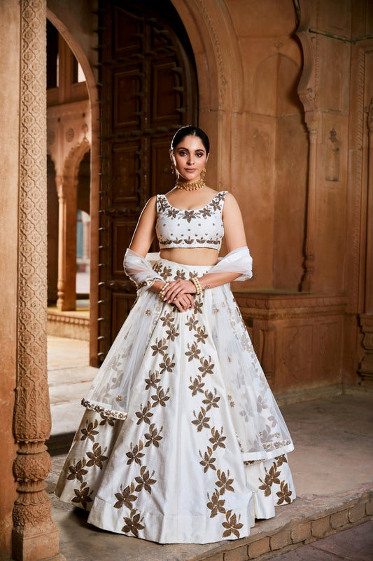 WHITE LEILA LEHENGA